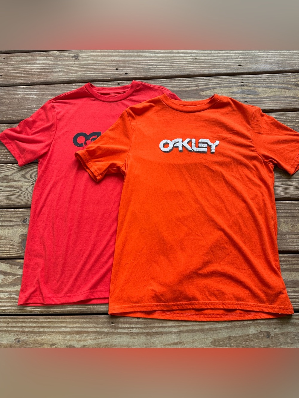 Oakley Graphic T-Shirt Bundle Unisex XS Red & Orange Logo Tees Athletic Casual